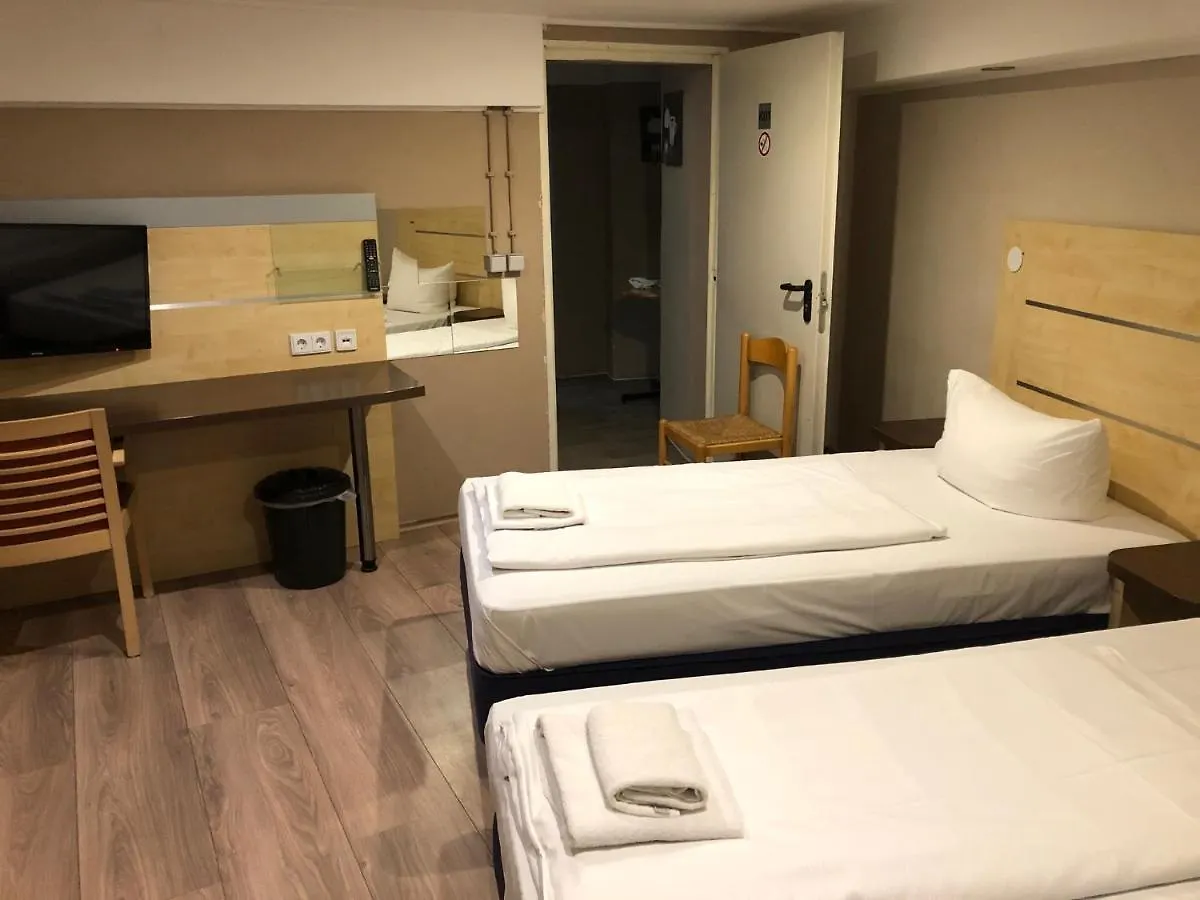 Pension Reiter Berlin Guest house